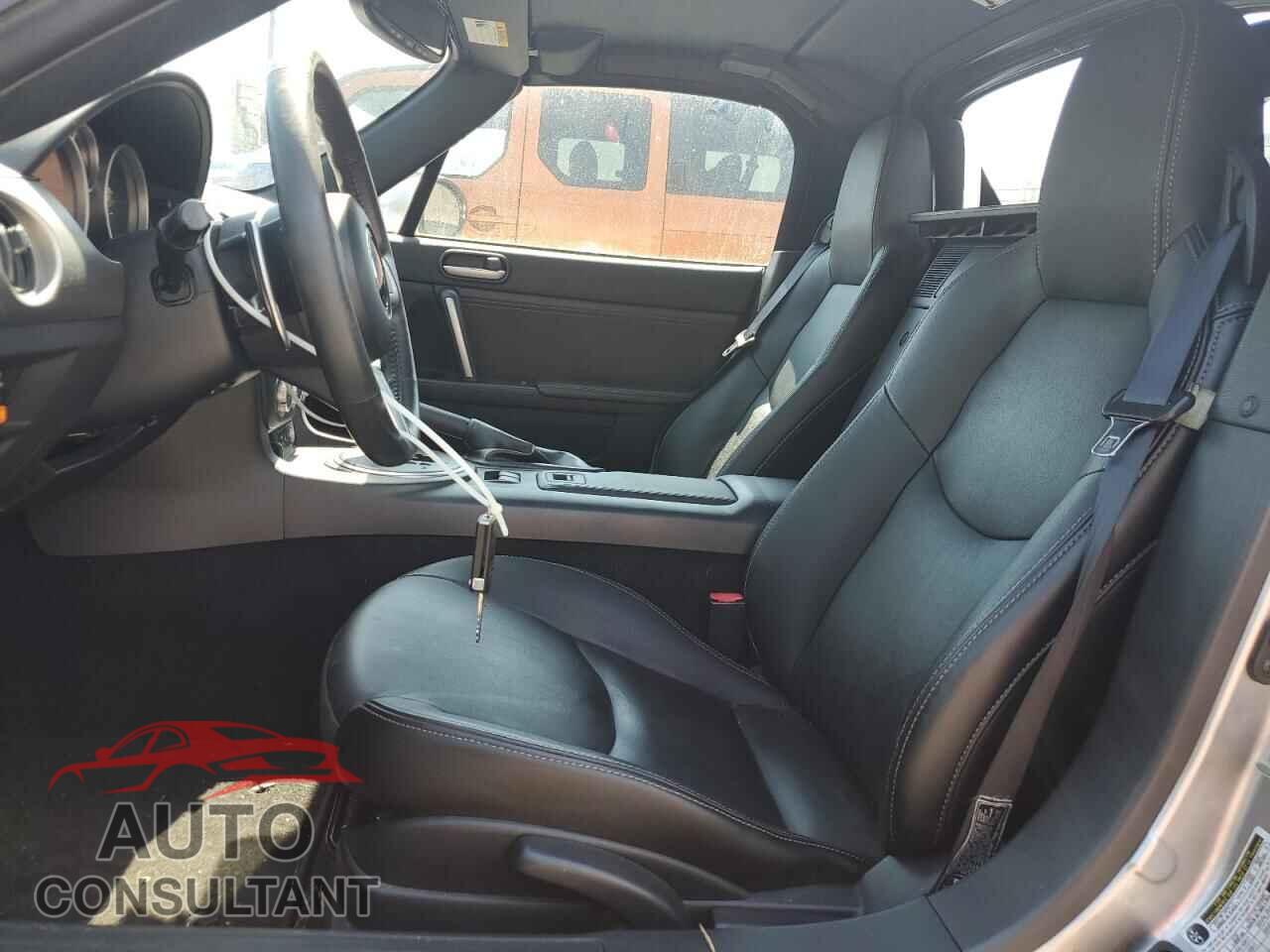 MAZDA MX5 2011 - JM1NC2PF0B0215349