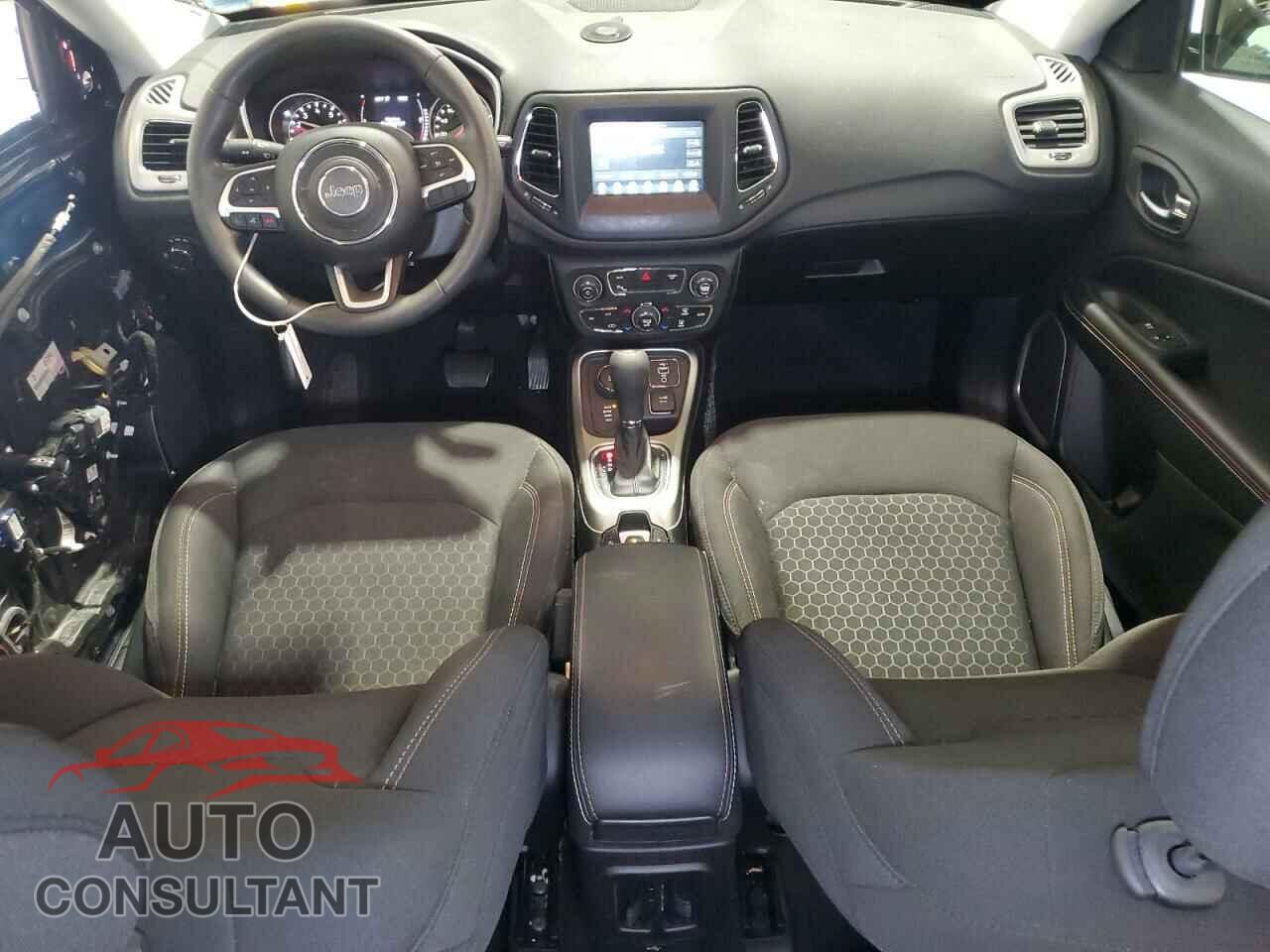 JEEP COMPASS 2020 - 3C4NJDAB0LT212219