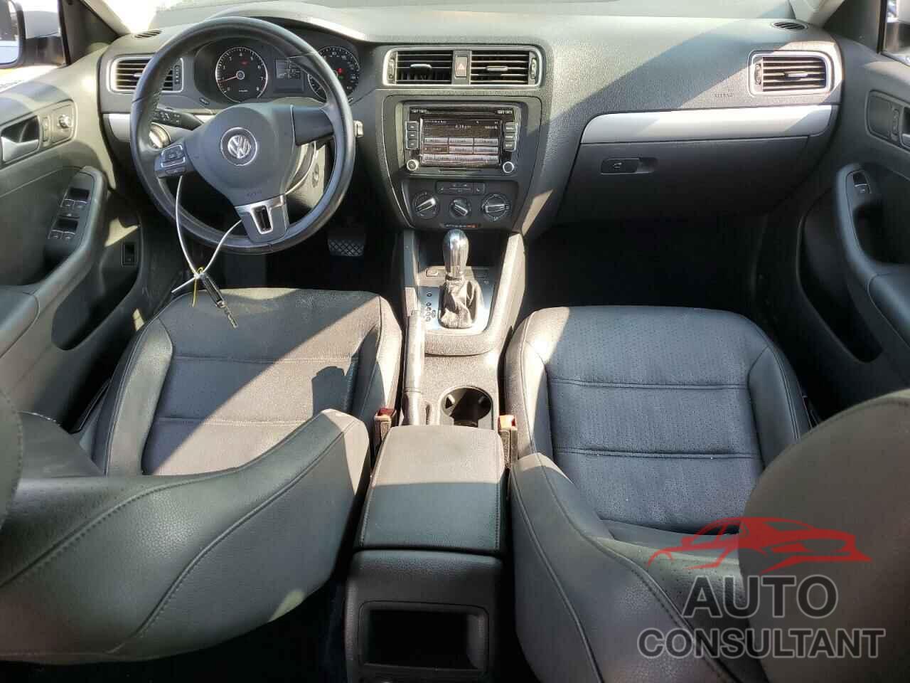 VOLKSWAGEN JETTA 2014 - 3VWD17AJ9EM437088