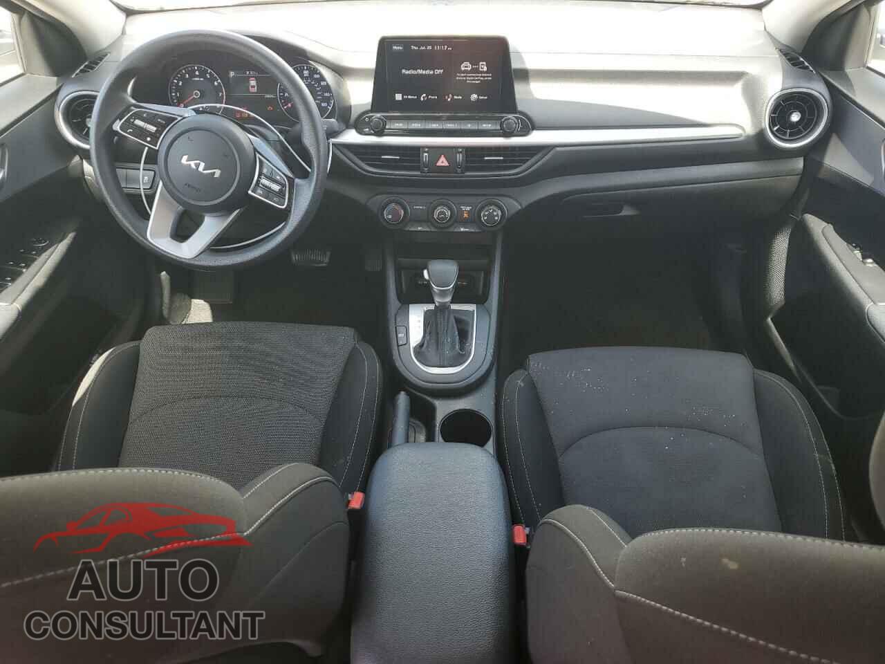 KIA FORTE 2023 - 3KPF24AD9PE583098