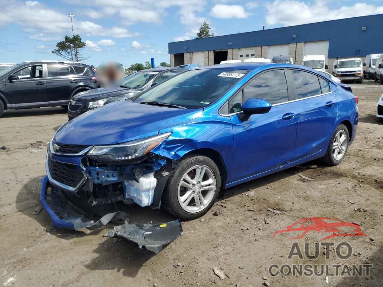 CHEVROLET CRUZE 2018 - 1G1BE5SM5J7198485