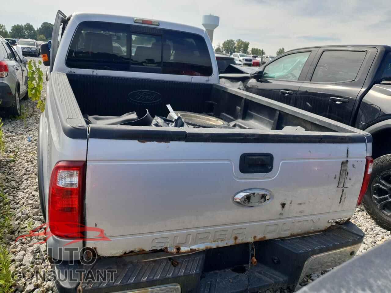 FORD F250 2013 - 1FT7W2B66DEA47892