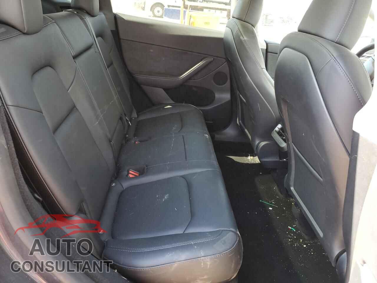 TESLA MODEL Y 2023 - 7SAYGDEE3PF901310