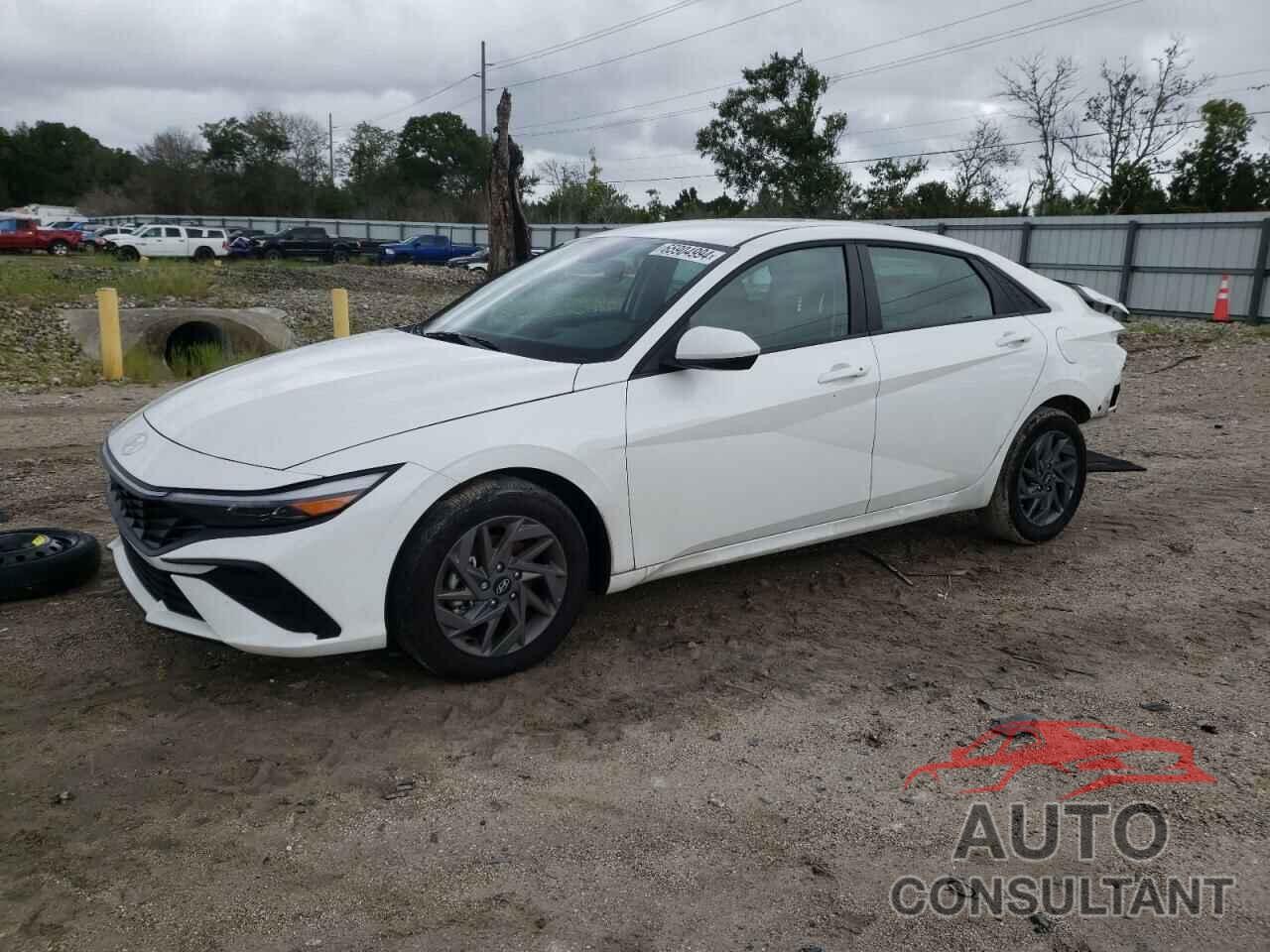 HYUNDAI ELANTRA 2024 - KMHLM4DGXRU693676