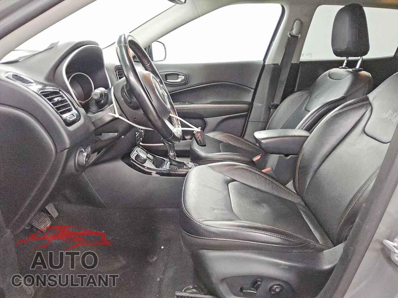 JEEP COMPASS 2021 - 3C4NJDCB1MT553322