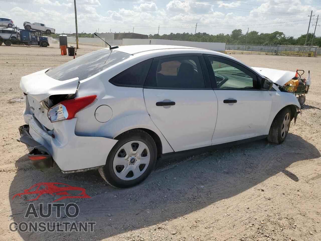 FORD FOCUS 2015 - 1FADP3E21FL221273