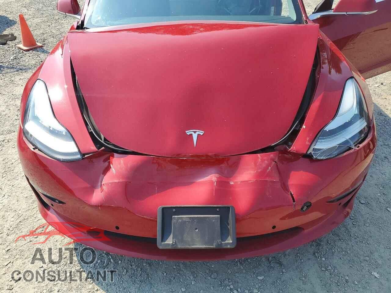 TESLA MODEL 3 2018 - 5YJ3E1EA0JF045707