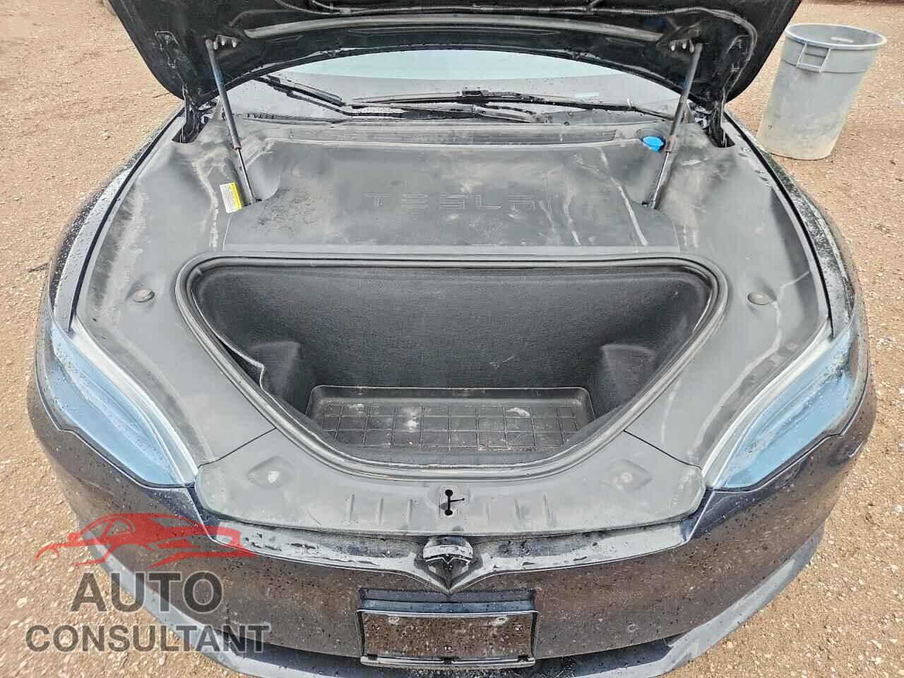 TESLA MODEL S 2017 - 5YJSA1E26HF194519