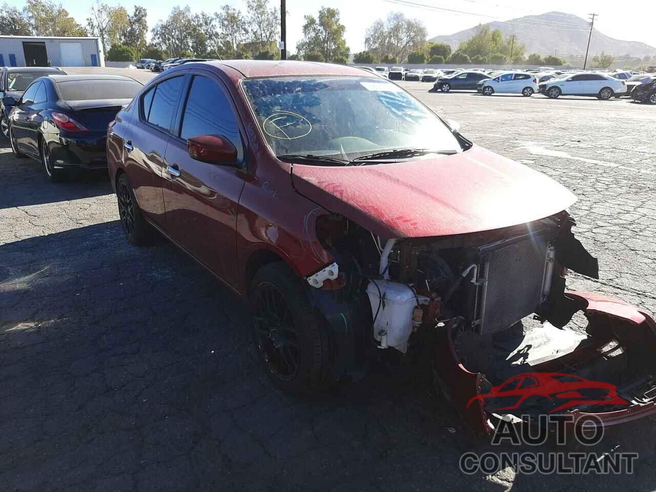 NISSAN VERSA 2019 - 3N1CN7AP0KL856006