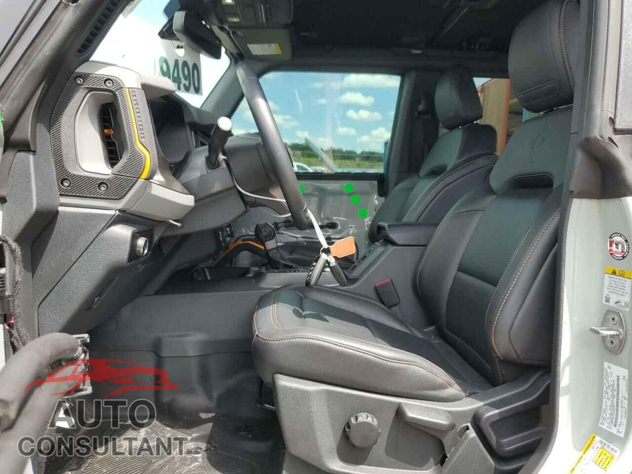 FORD BRONCO 2023 - 1FMEE5DH3PLB22747