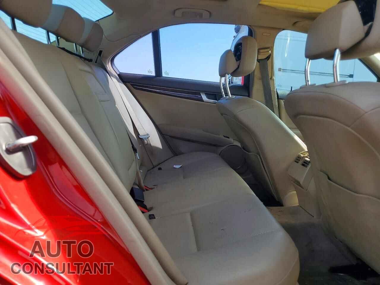 MERCEDES-BENZ C-CLASS 2012 - WDDGF8BBXCF862563