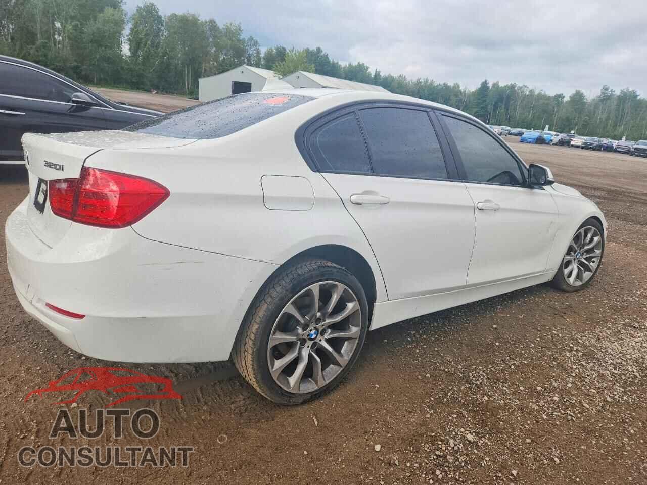 BMW 3 SERIES 2014 - WBA3C3C55EF985281