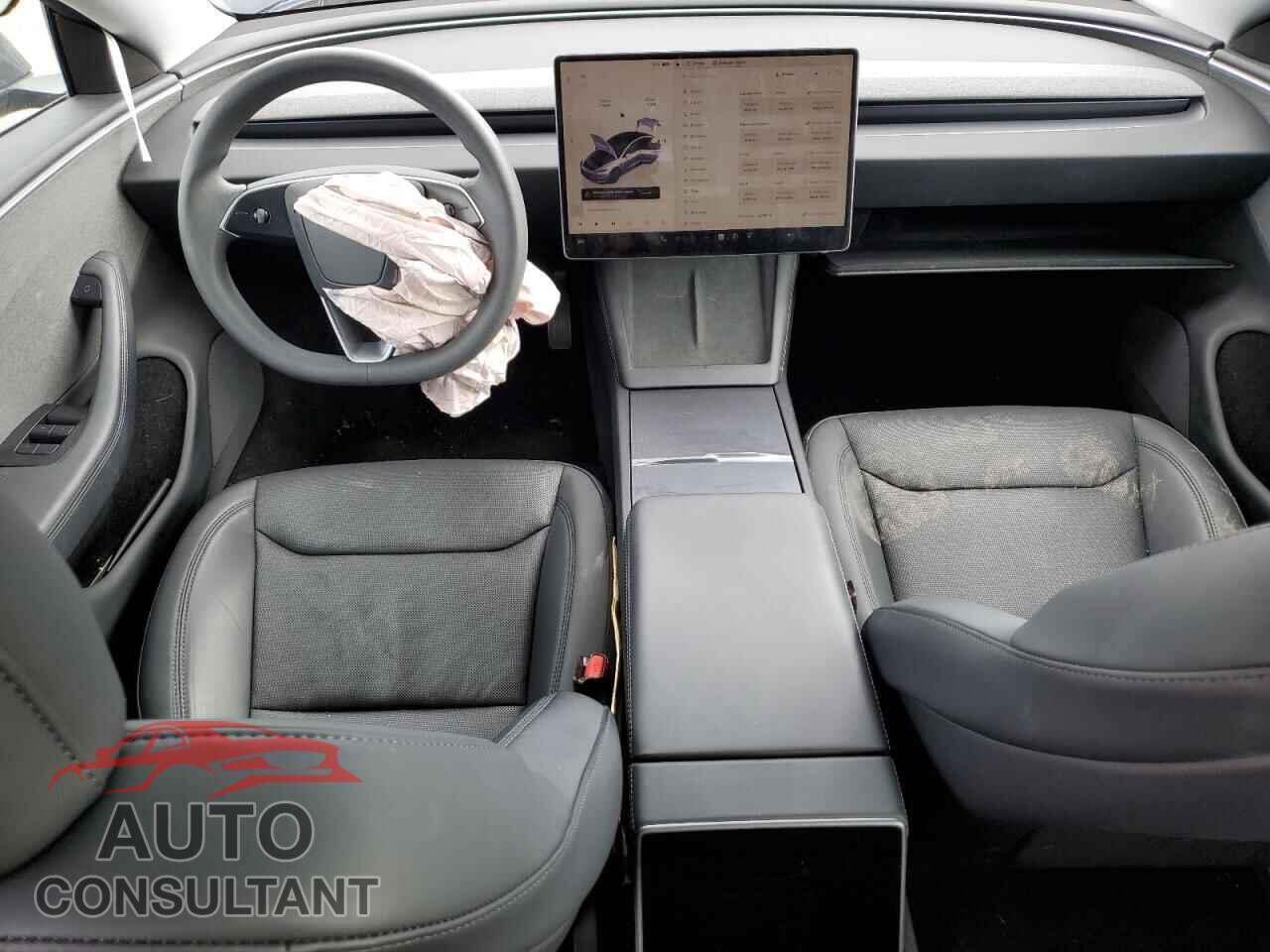 TESLA MODEL 3 2024 - 5YJ3E1EA5RF786964
