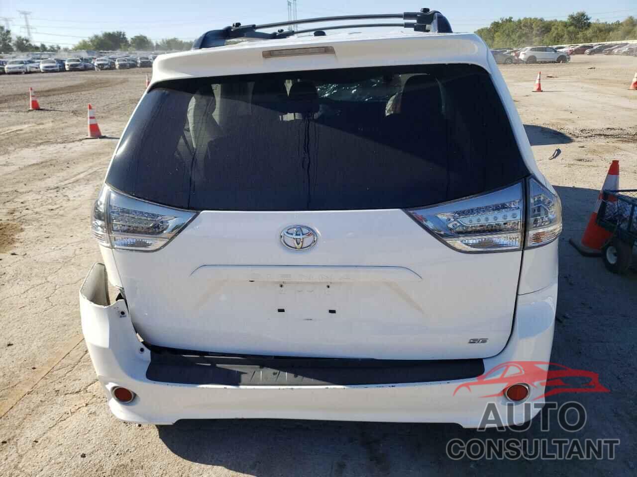 TOYOTA SIENNA 2016 - 5TDXK3DC4GS759563