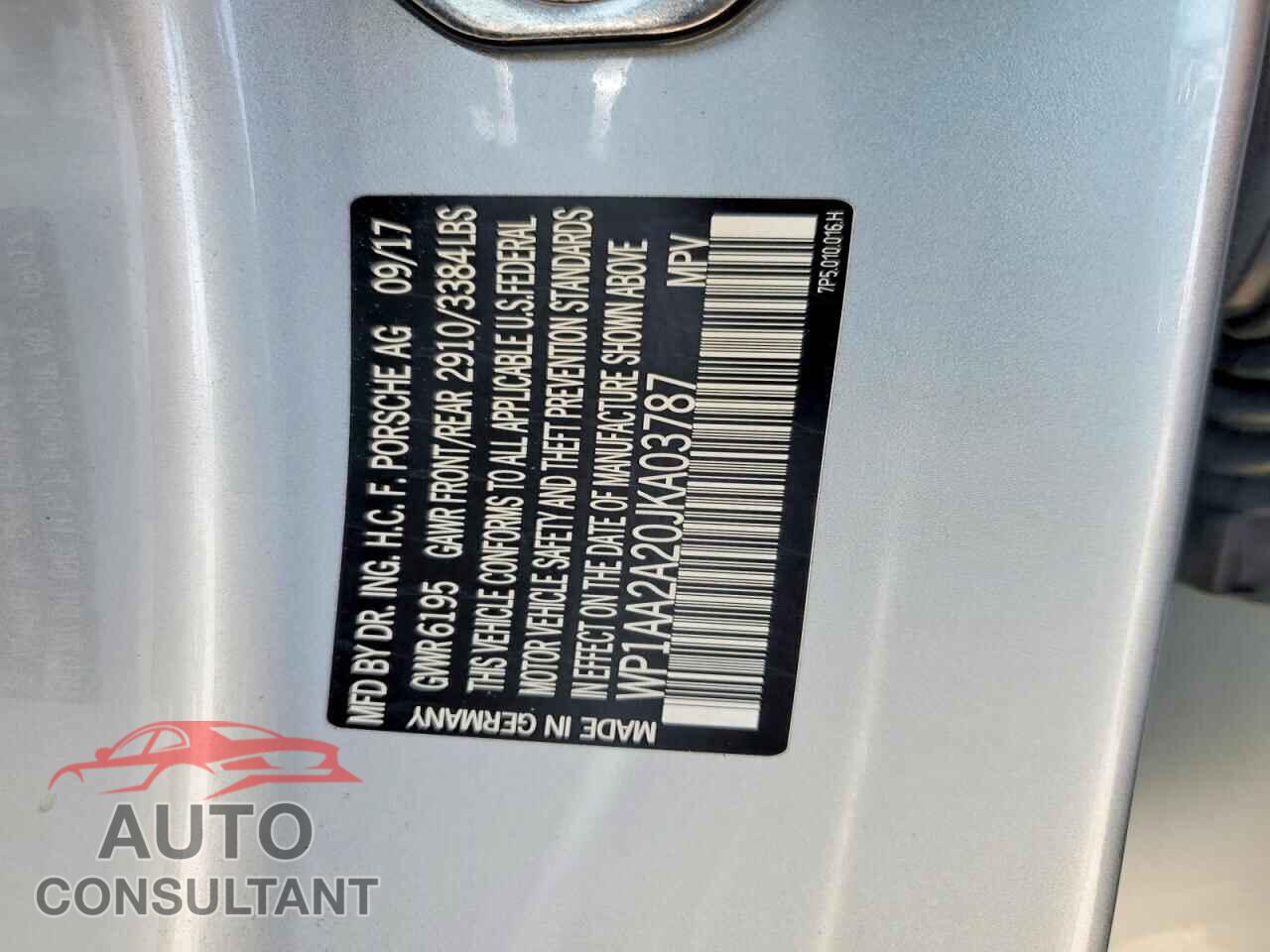 PORSCHE CAYENNE 2018 - WP1AA2A20JKA03787