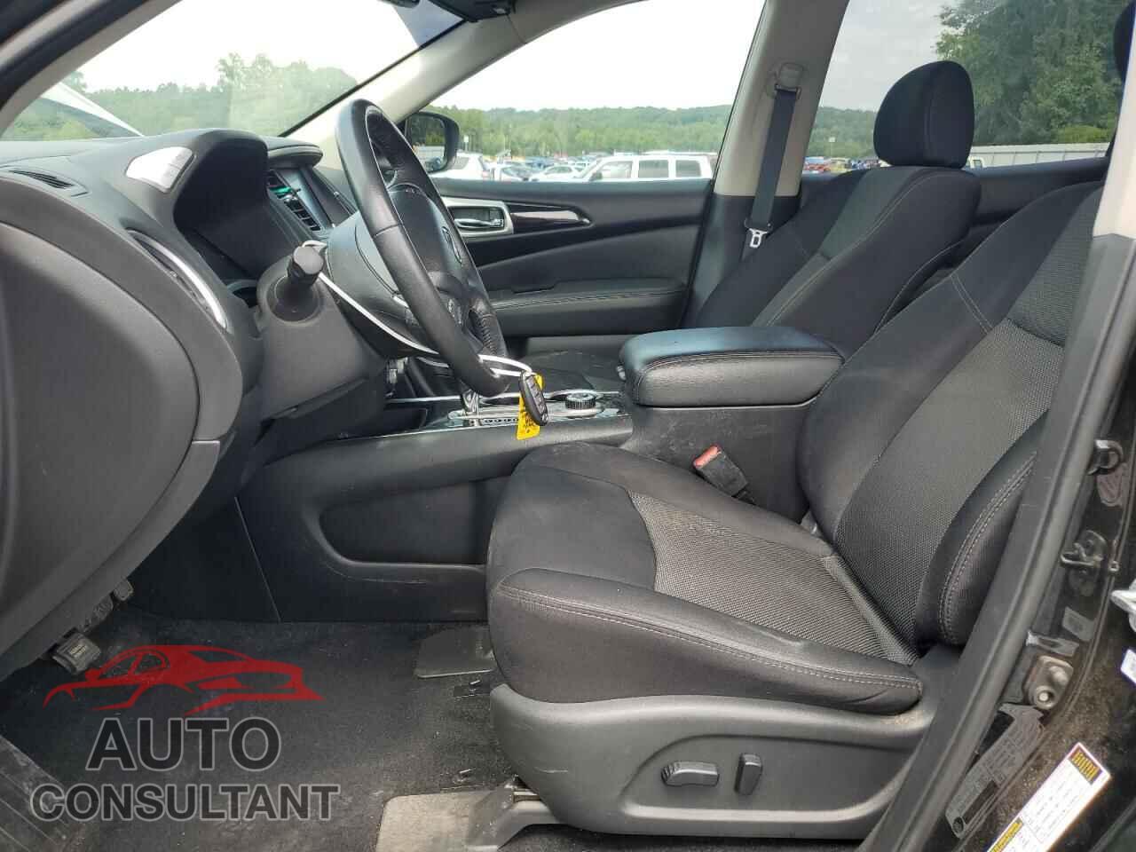 NISSAN PATHFINDER 2019 - 5N1DR2MM7KC579498