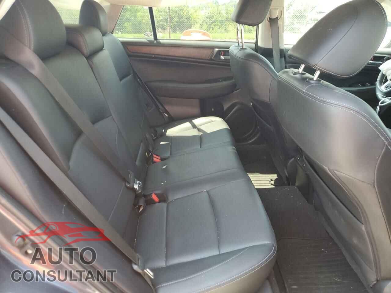 SUBARU OUTBACK 2017 - 4S4BSENC7H3295994