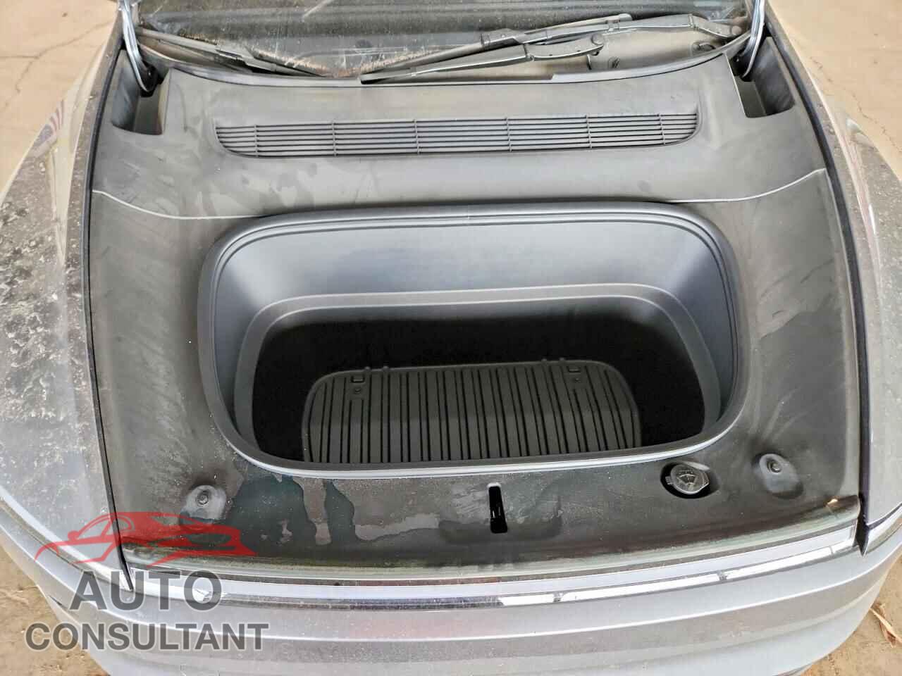 TESLA MODEL Y 2026 - 7SAYGDED4TF612082