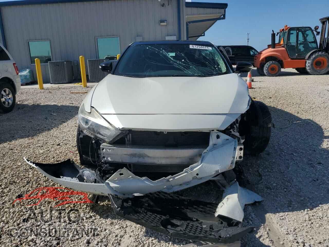 NISSAN MAXIMA 2017 - 1N4AA6AP1HC406529