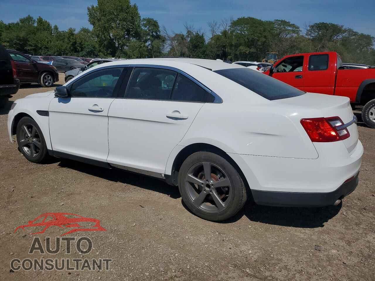 FORD TAURUS 2015 - 1FAHP2L82FG102336