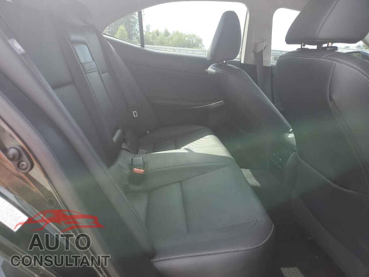LEXUS IS 2017 - JTHCM1D24H5018761