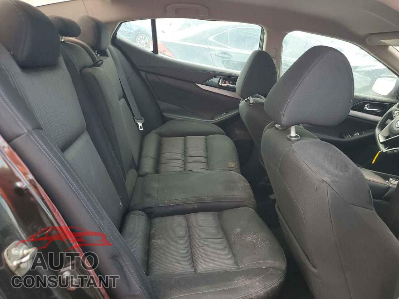 NISSAN MAXIMA 2017 - 1N4AA6AP1HC361981