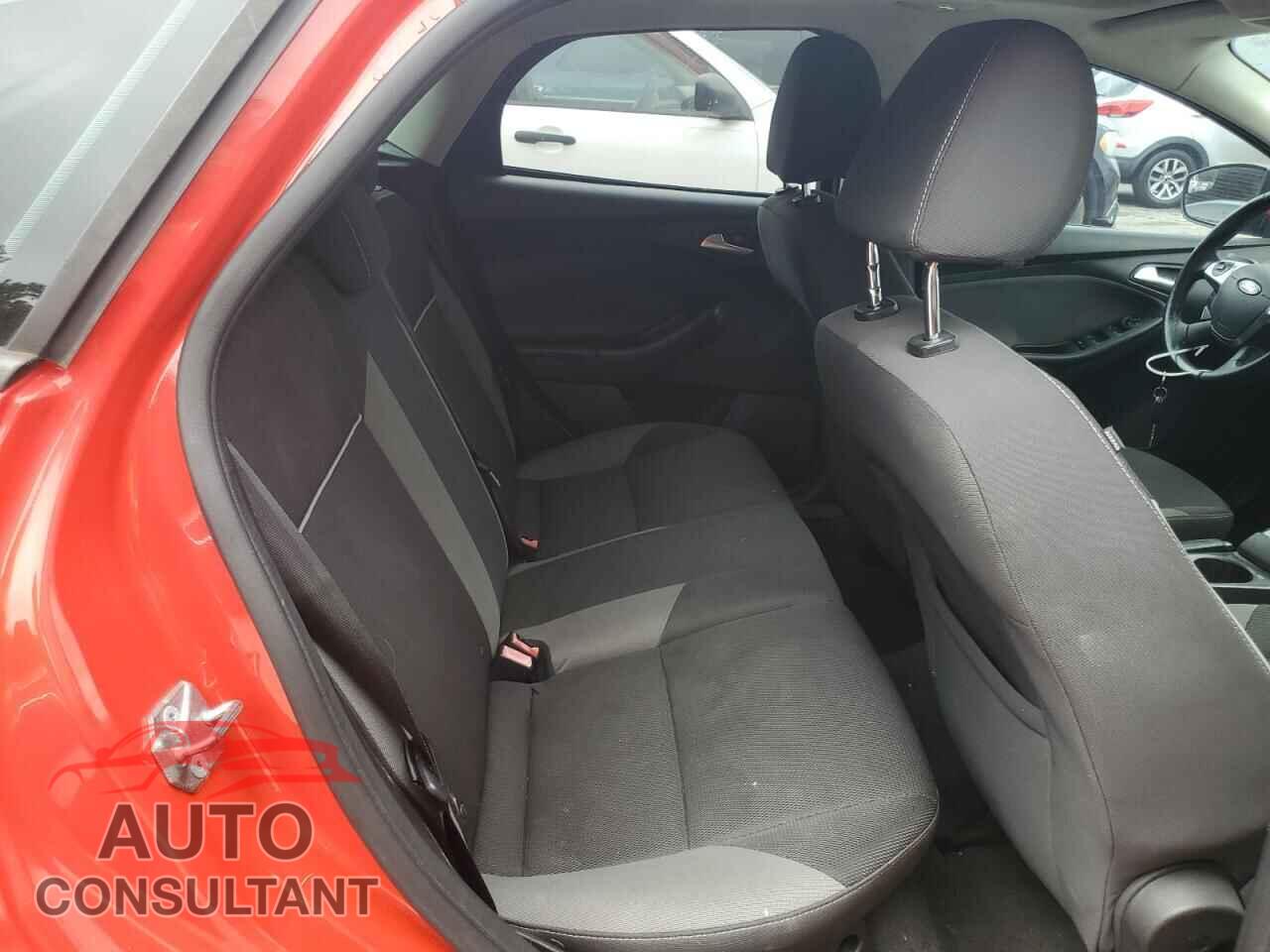 FORD FOCUS 2014 - 1FADP3K25EL312548