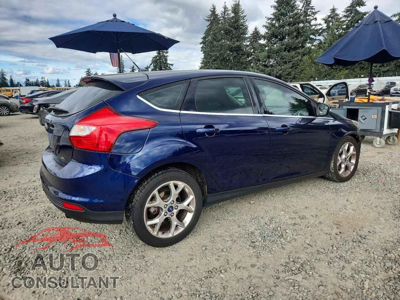 FORD FOCUS 2012 - 1FAHP3M2XCL158723