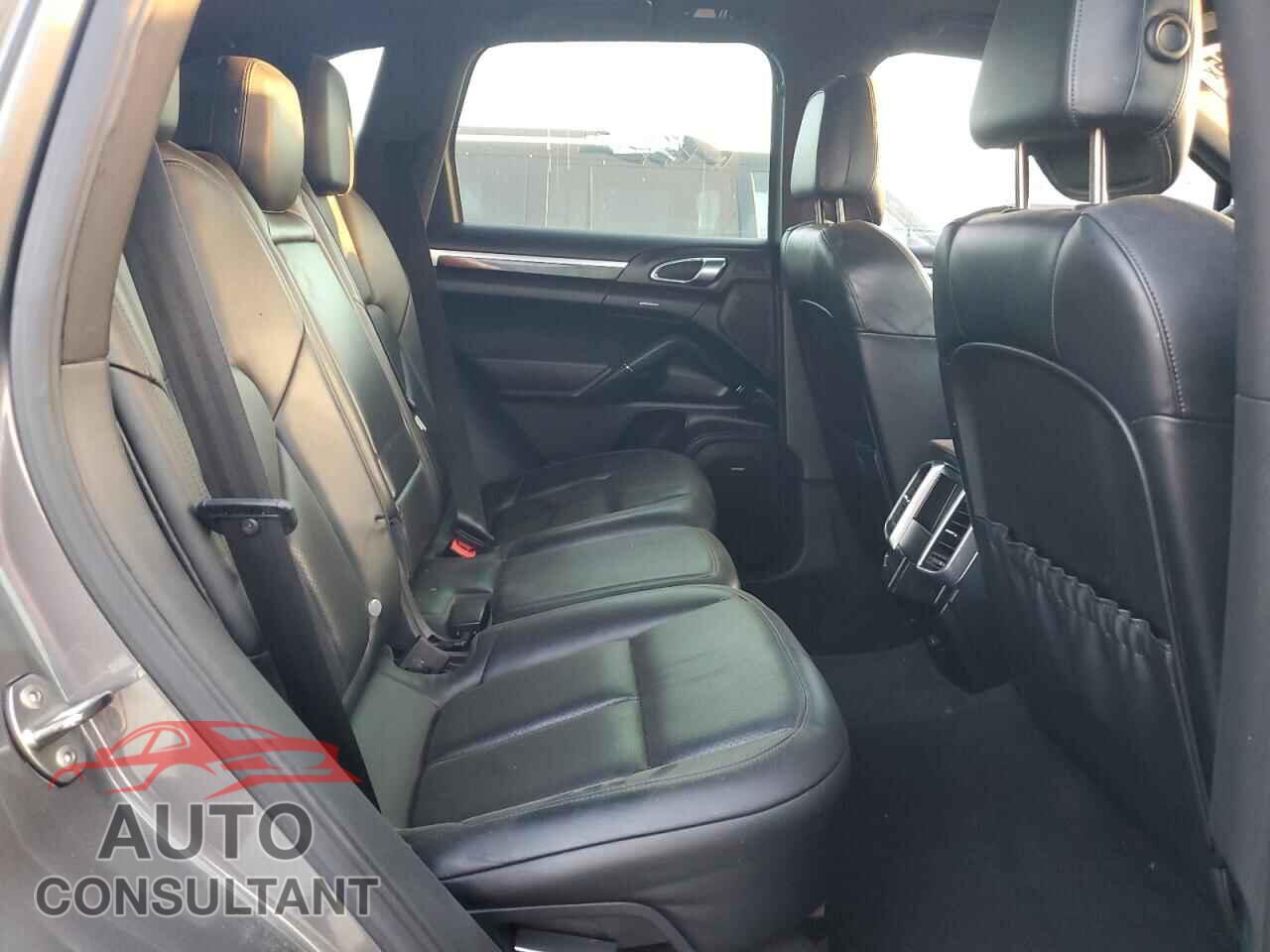 PORSCHE CAYENNE 2012 - WP1AE2A29CLA90588