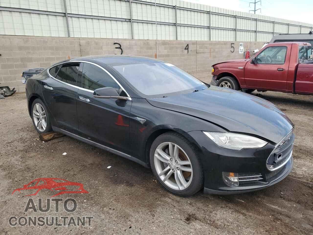 TESLA MODEL S 2012 - 5YJSA1CN7CFP01725