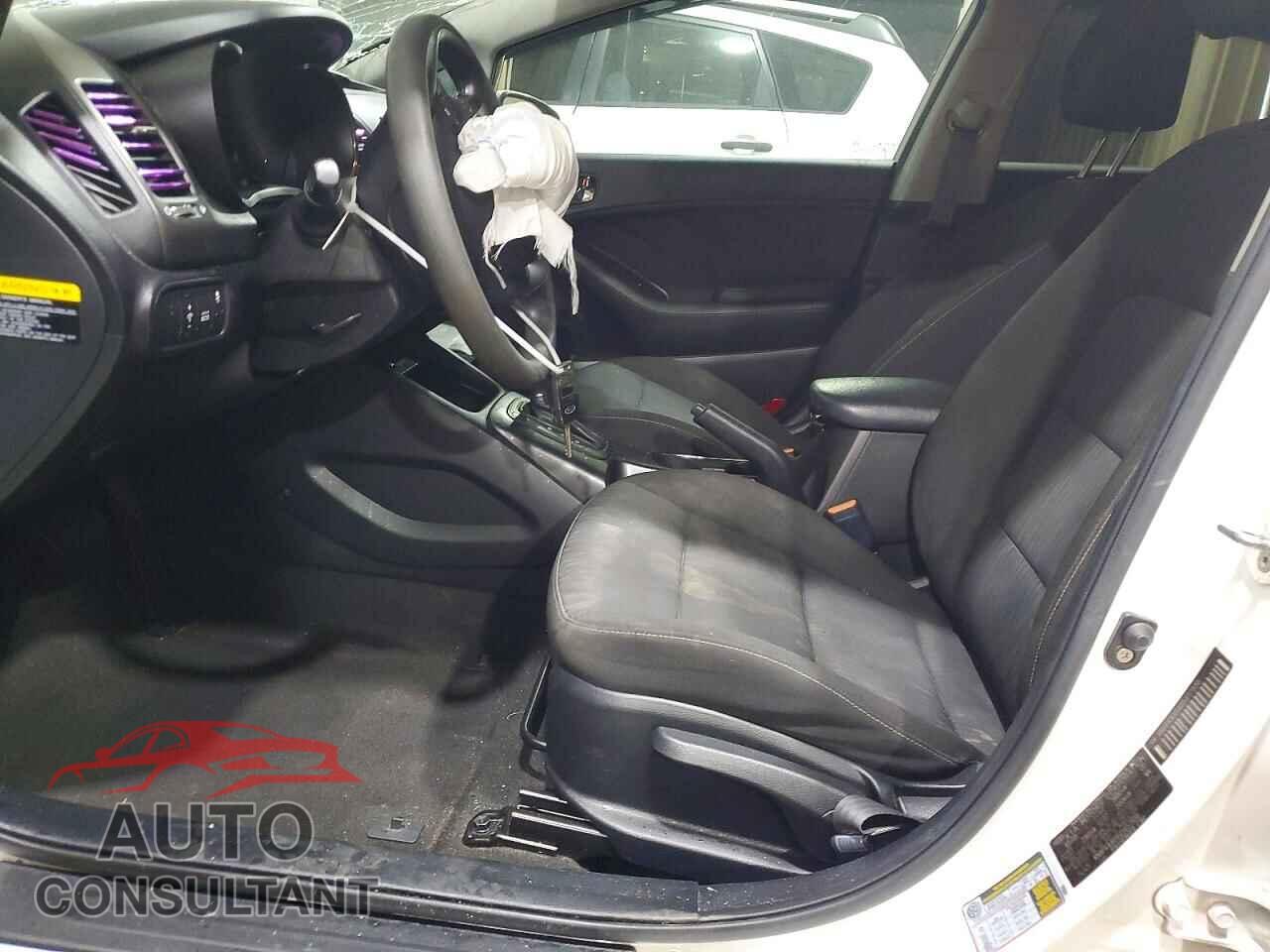 KIA FORTE 2016 - KNAFK4A64G5457838