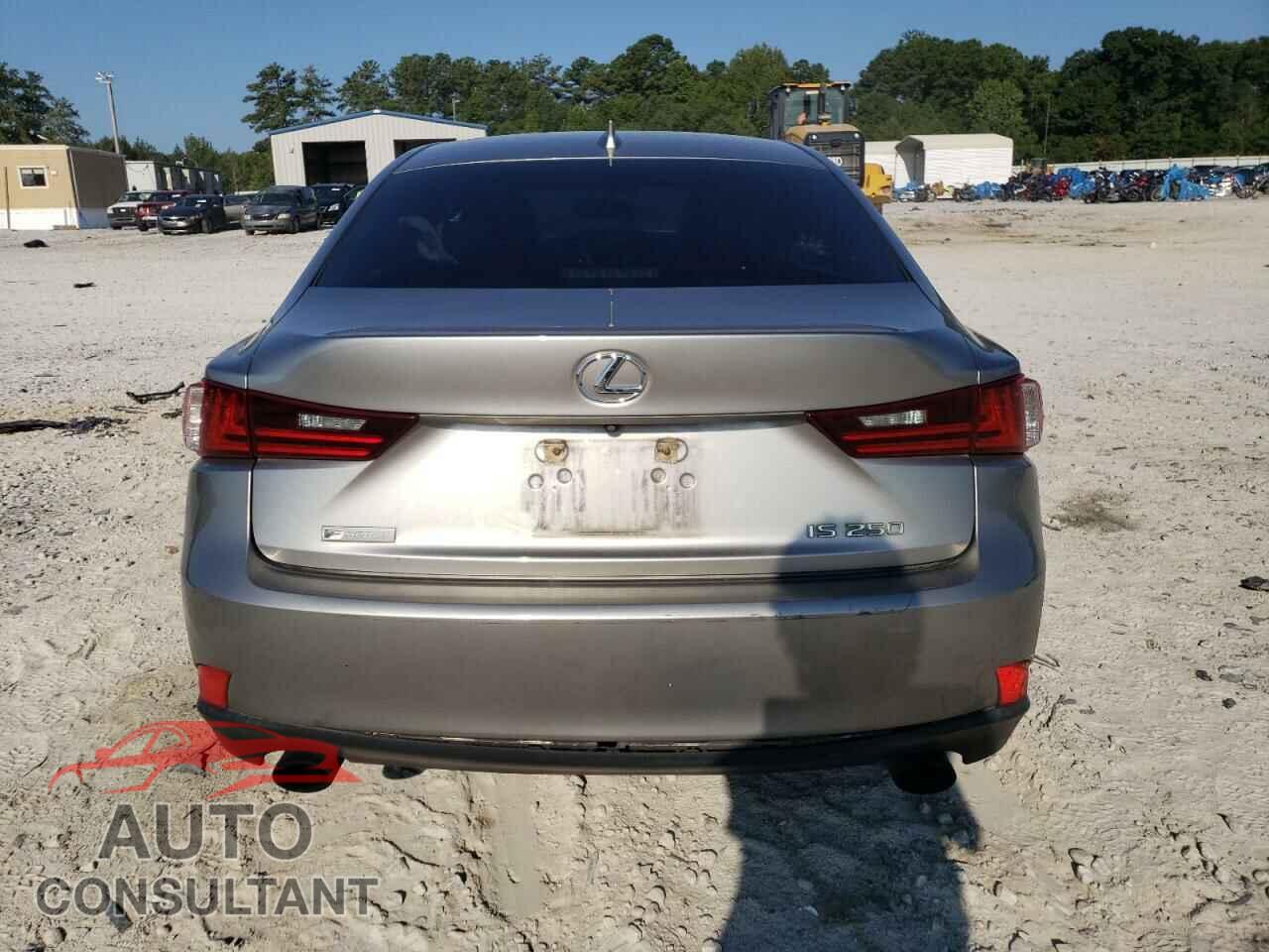 LEXUS IS 2015 - JTHBF1D23F5051995