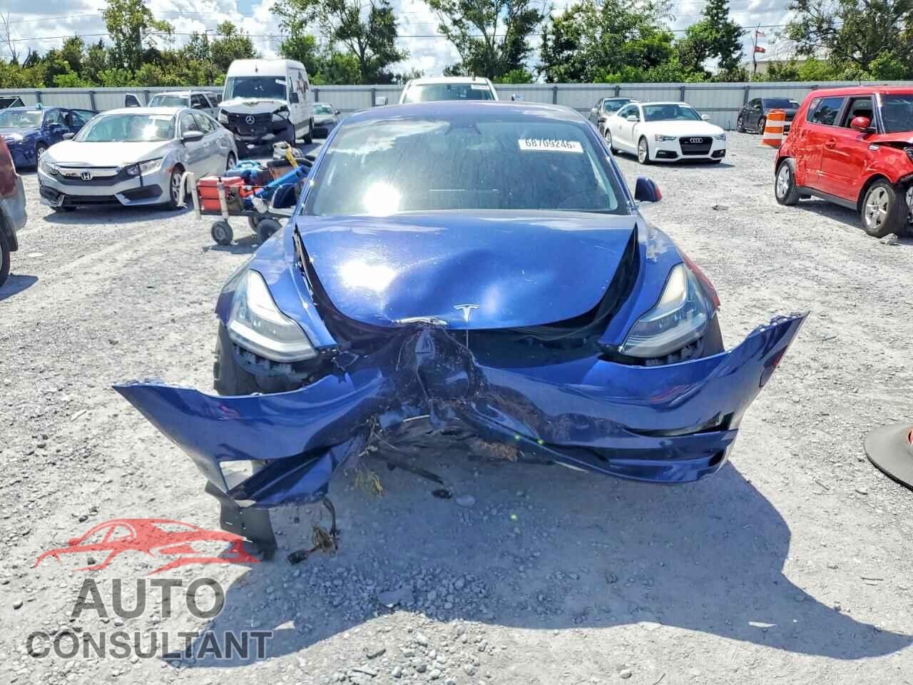 TESLA MODEL 3 2018 - 5YJ3E1EA0JF026106
