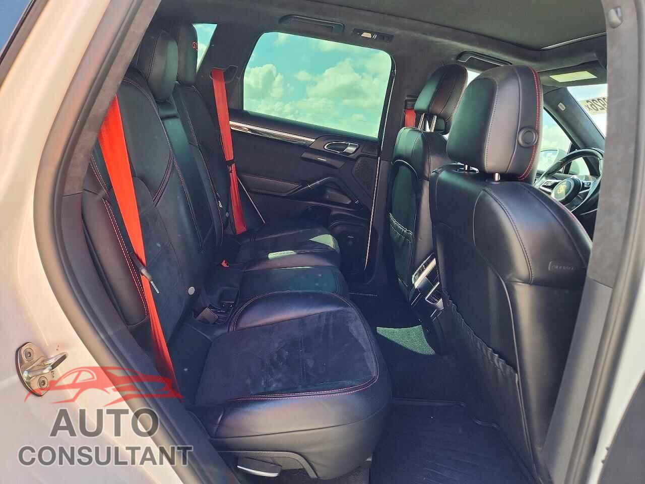 PORSCHE CAYENNE 2016 - WP1AD2A26GLA79489
