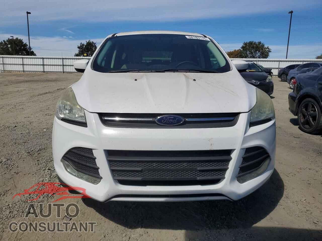 FORD ESCAPE 2014 - 1FMCU0GX9EUE42016