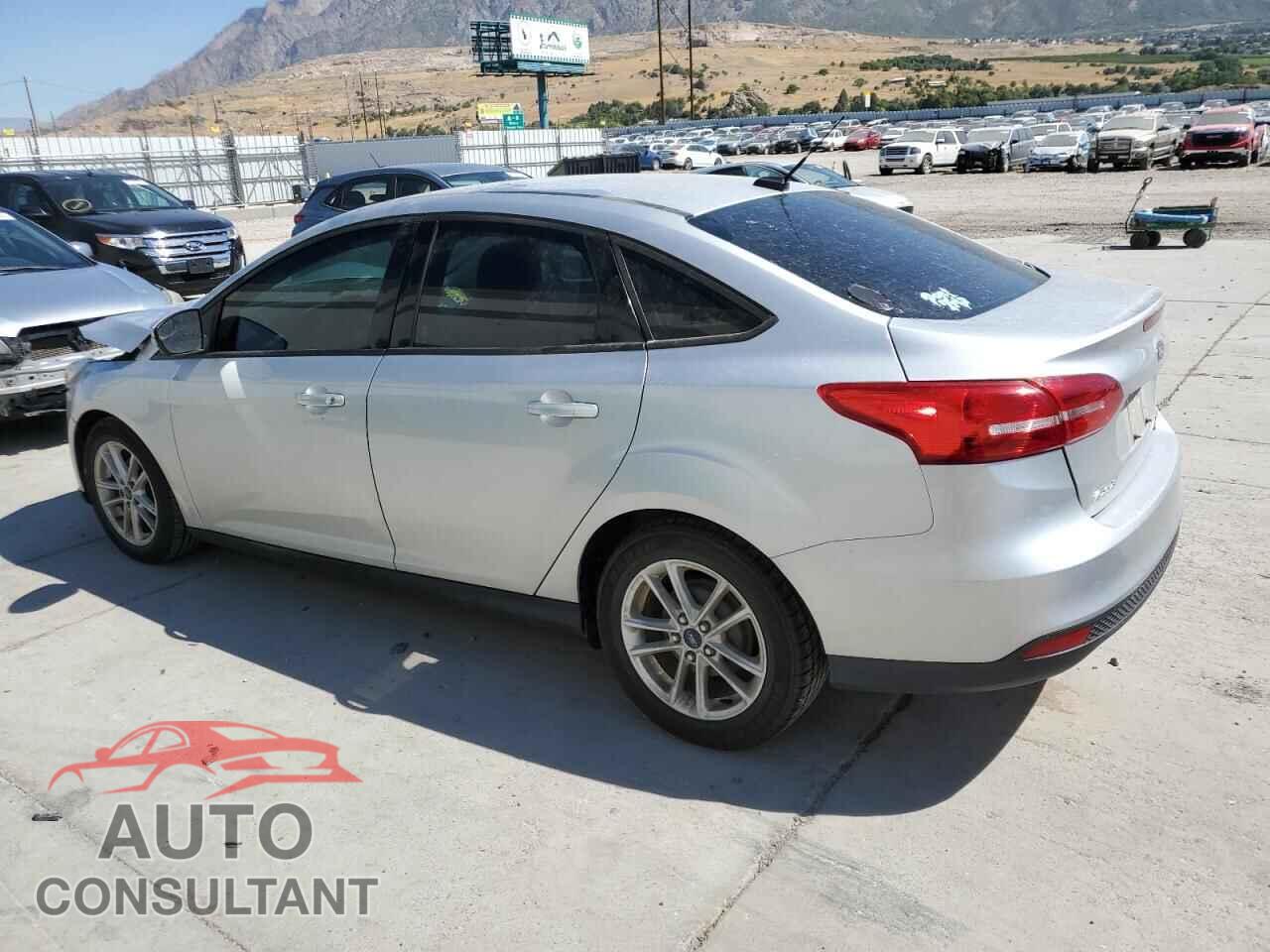 FORD FOCUS 2015 - 1FADP3F28FL220524