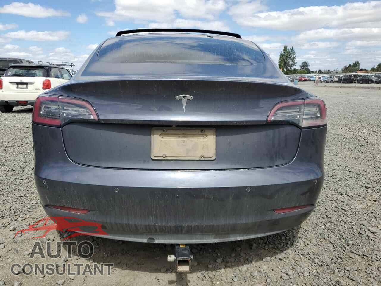 TESLA MODEL 3 2019 - 5YJ3E1EA1KF324732