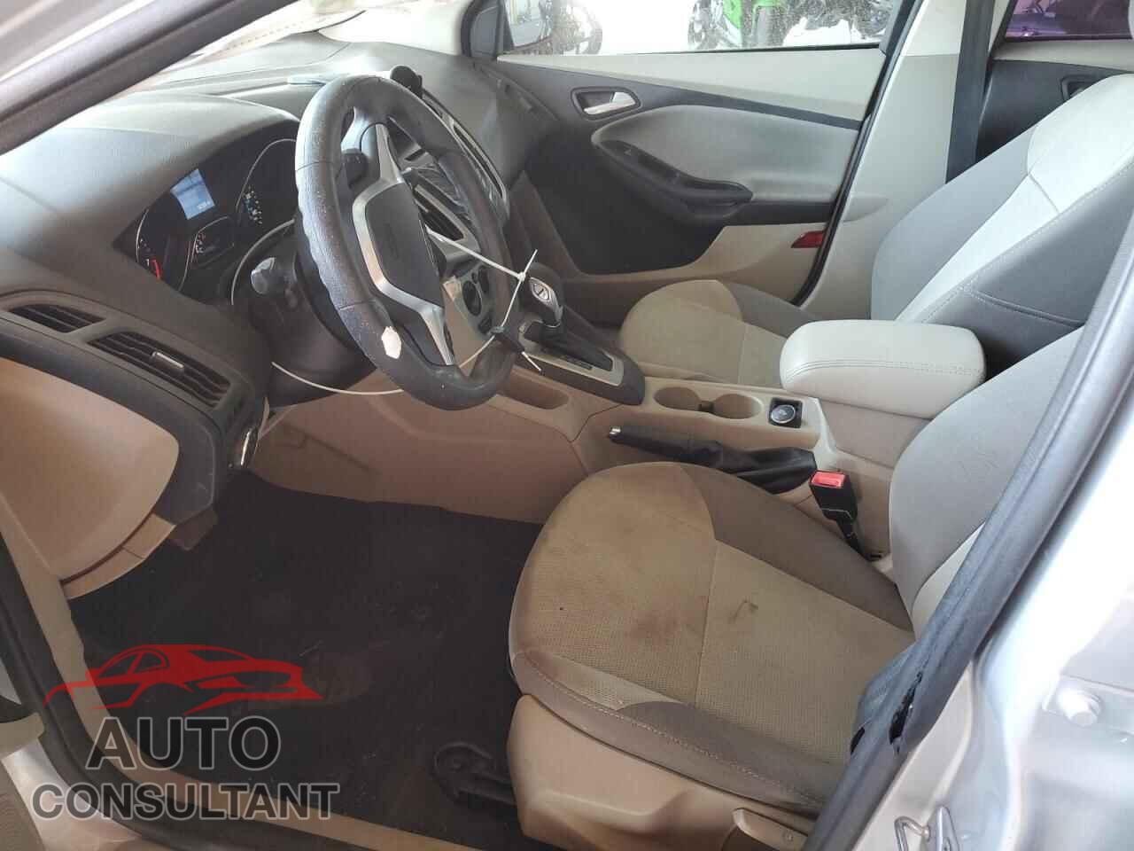 FORD FOCUS 2014 - 1FADP3F26EL373725