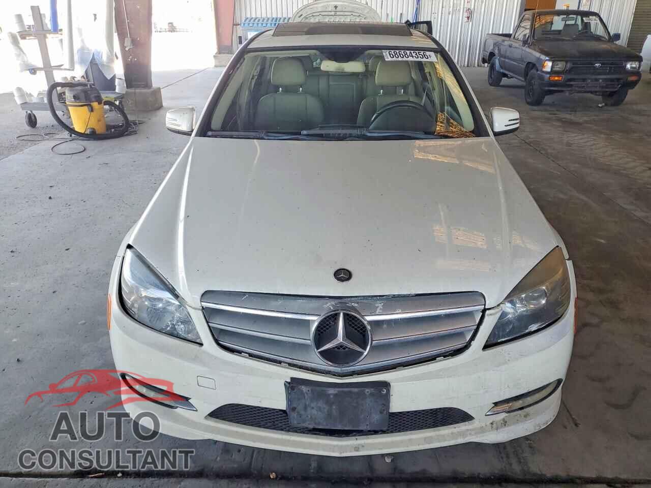 MERCEDES-BENZ C-CLASS 2011 - WDDGF5EB5BR153272
