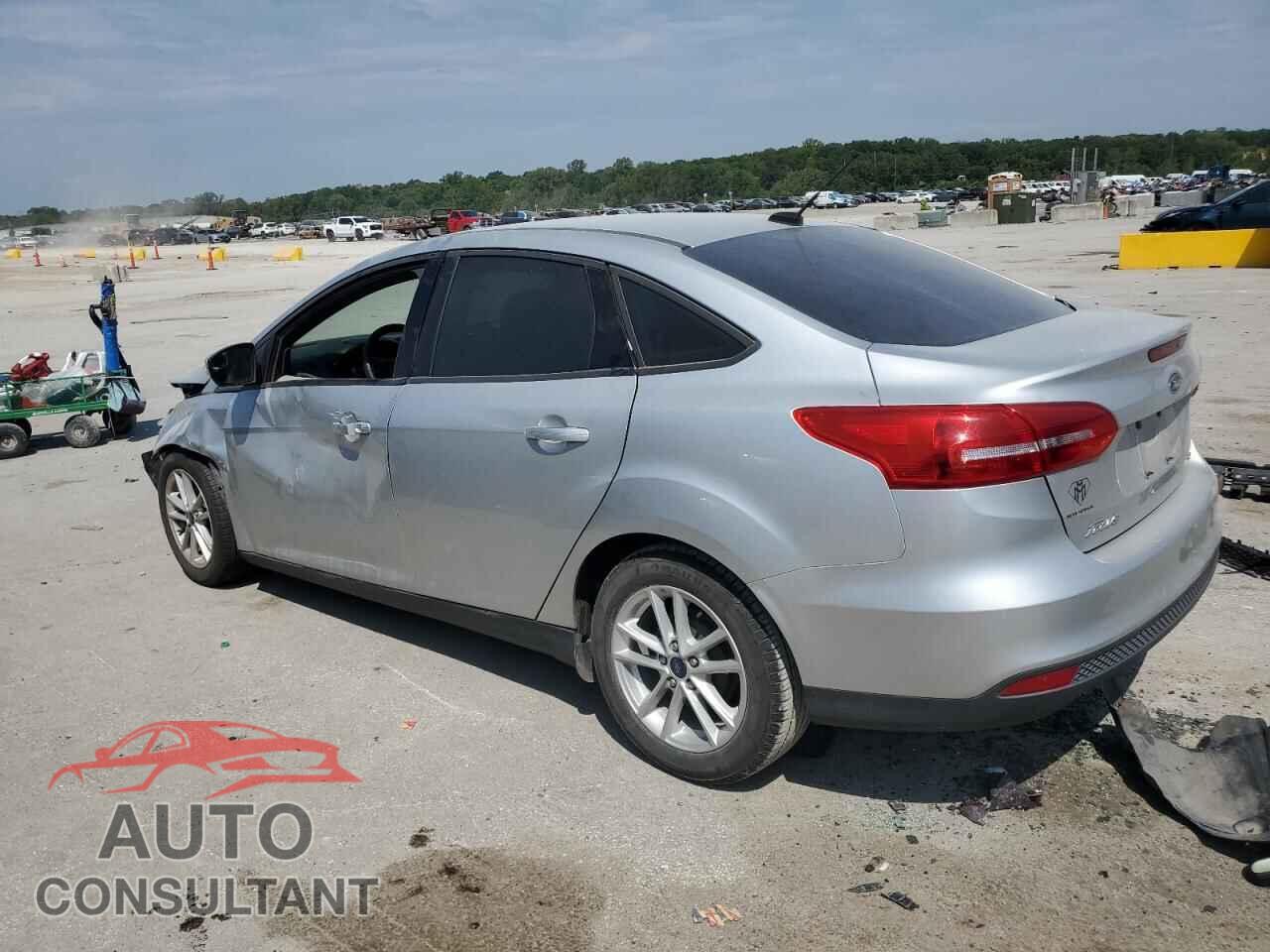 FORD FOCUS 2017 - 1FADP3F22HL267616