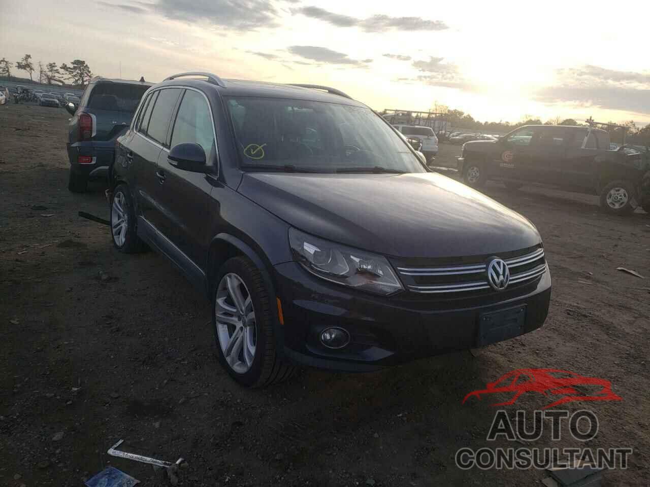 VOLKSWAGEN TIGUAN 2016 - WVGBV7AX7GW523436