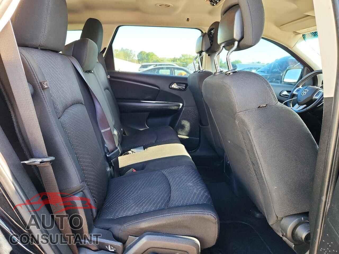 DODGE JOURNEY 2015 - 3C4PDCAB4FT641684