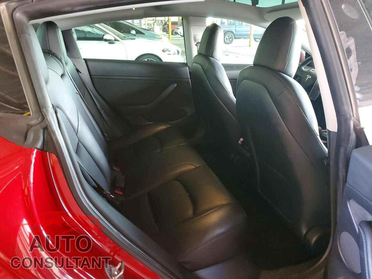TESLA MODEL 3 2021 - 5YJ3E1EA5MF054066