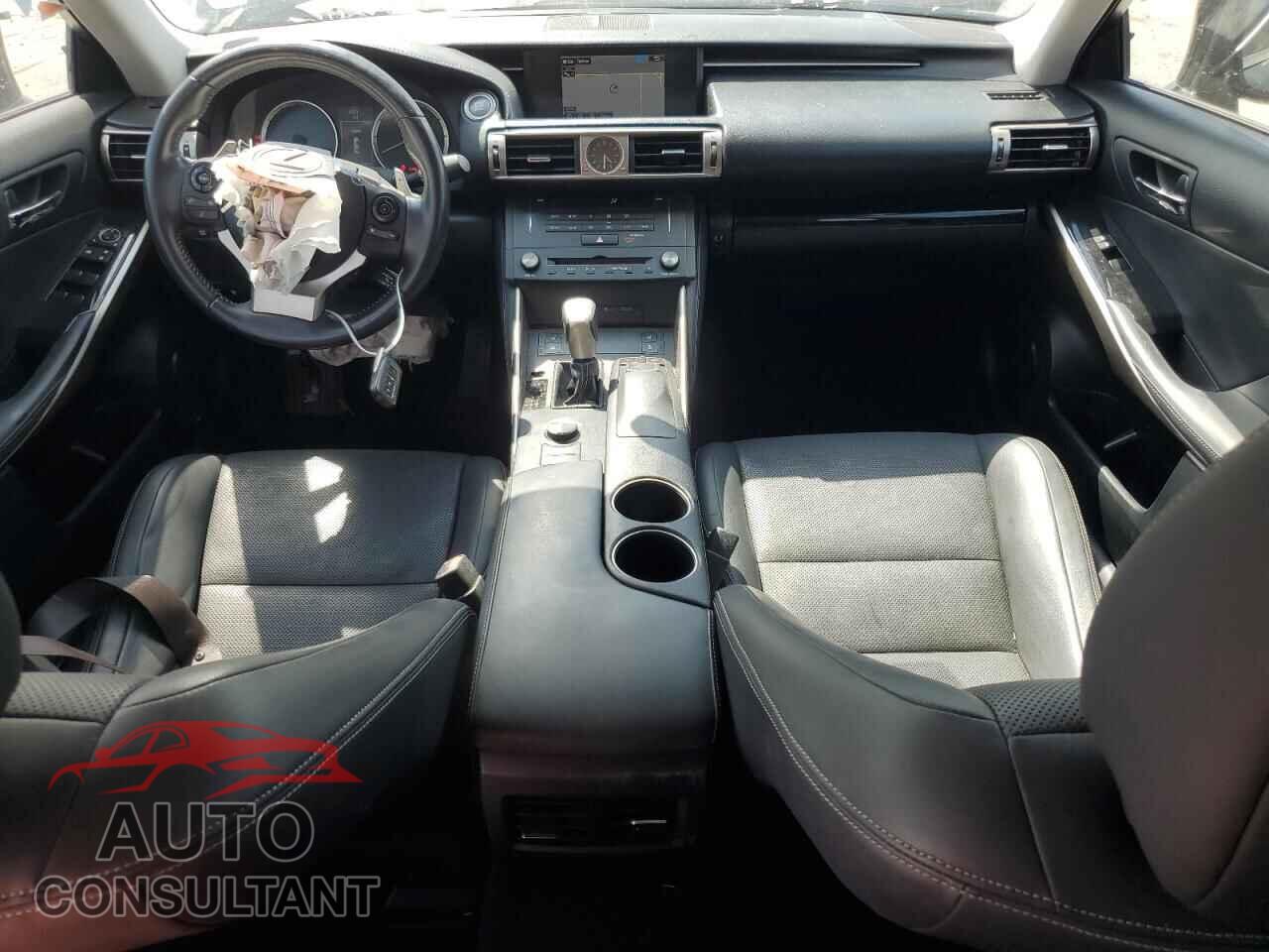 LEXUS IS 2015 - JTHBF1D29F5058174