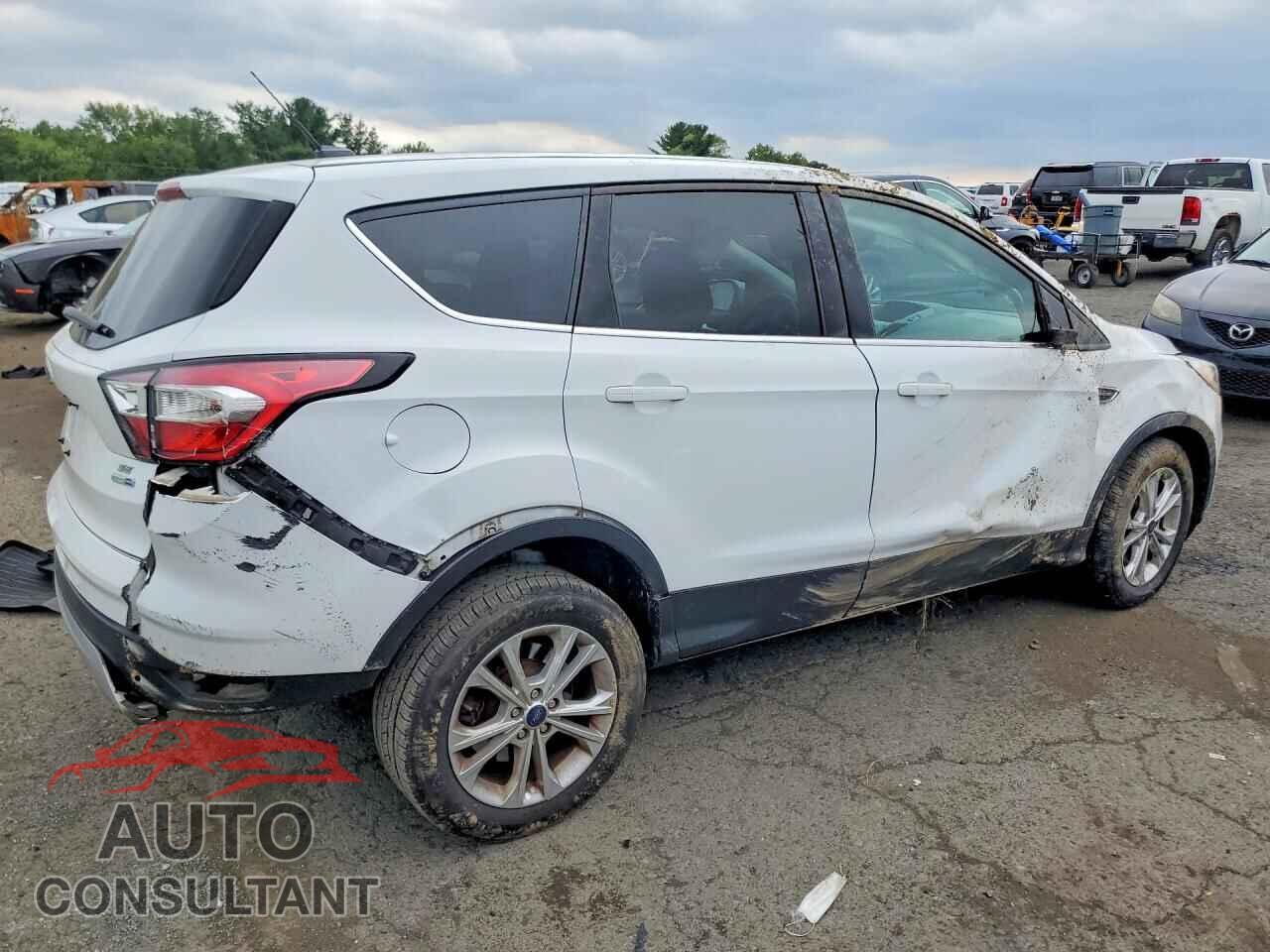 FORD ESCAPE 2017 - 1FMCU9G92HUB85212