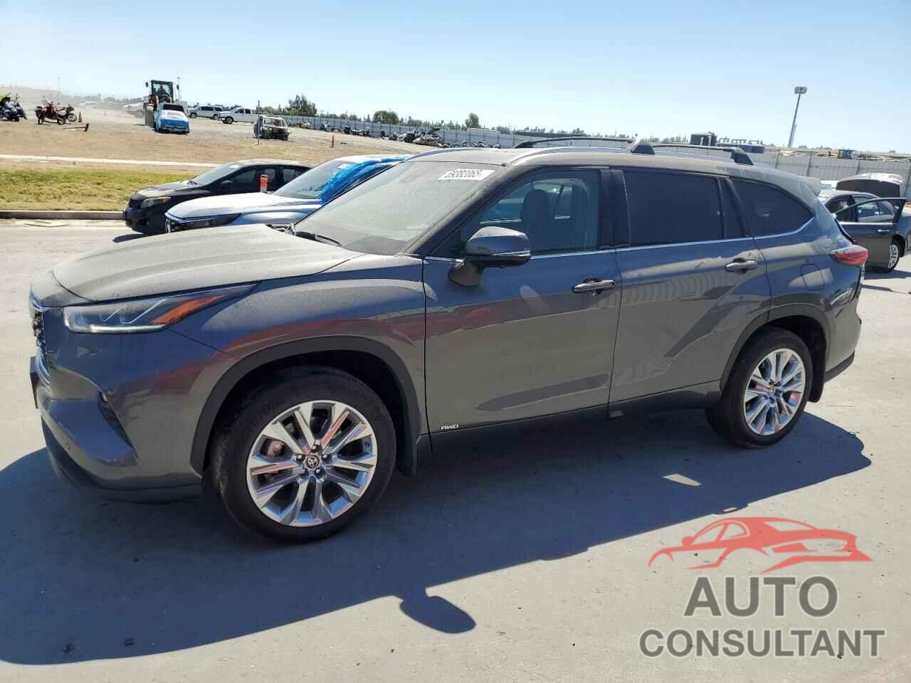 TOYOTA HIGHLANDER 2023 - 5TDXBRCH0PS602595