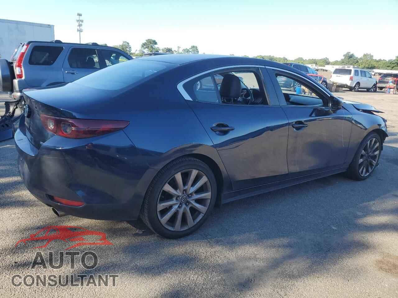 MAZDA 3 2019 - JM1BPBAM3K1116632