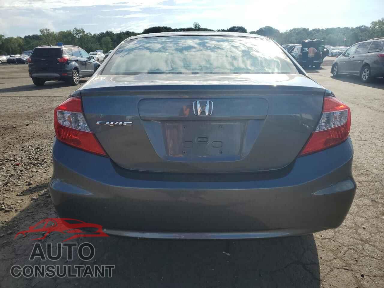 HONDA CIVIC 2012 - 2HGFB2F56CH325854