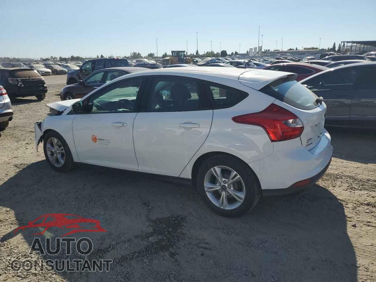 FORD FOCUS 2014 - 1FADP3K26EL458876