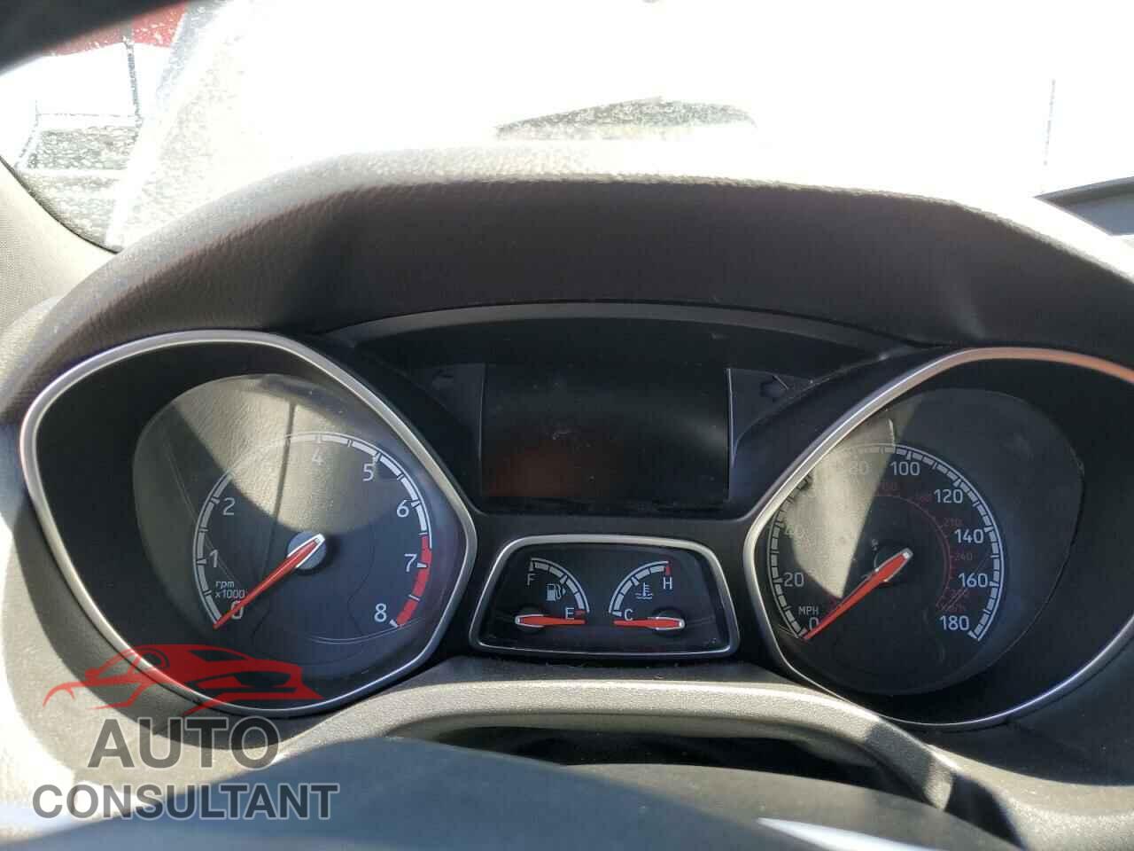 FORD FOCUS 2015 - 1FADP3L91FL288066